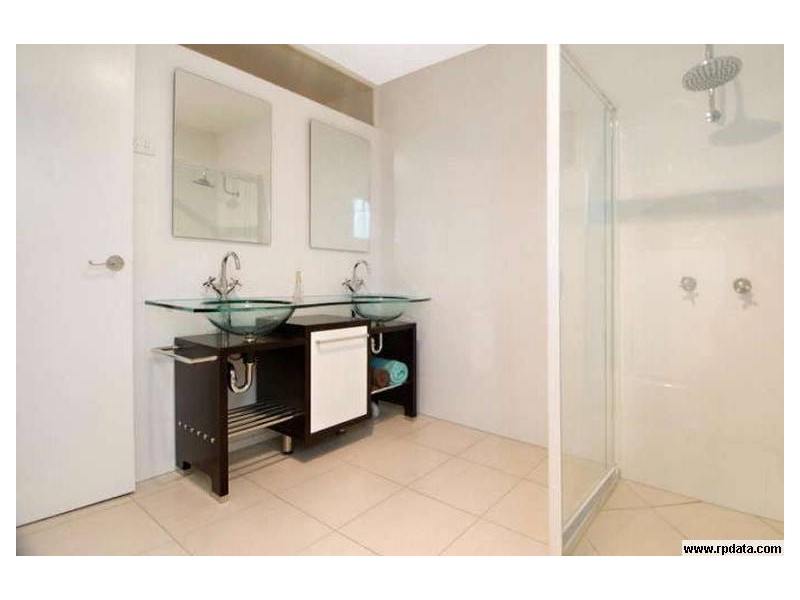 1/87 Buderim Avenue, Mooloolaba QLD 4557