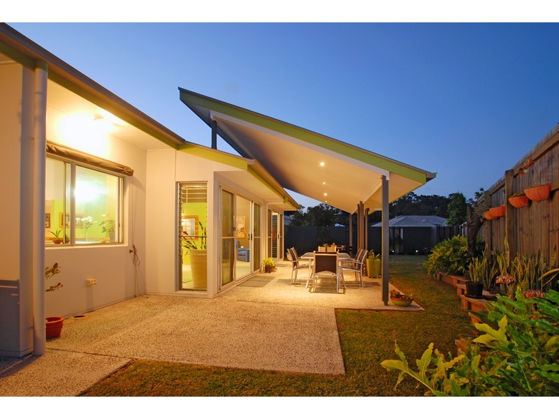 8 Calais Court, Kuluin QLD 4558