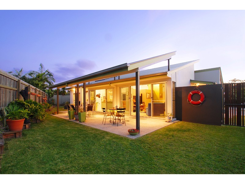 8 Calais Court, Kuluin QLD 4558