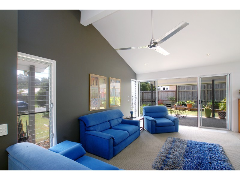 8 Calais Court, Kuluin QLD 4558