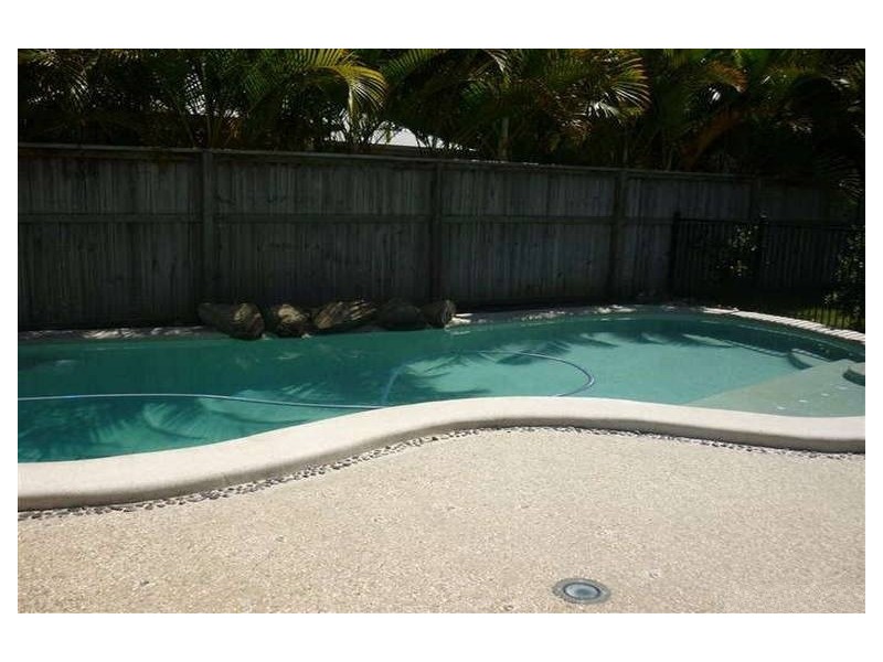 24 Seahorse Drive, Twin Waters QLD 4564