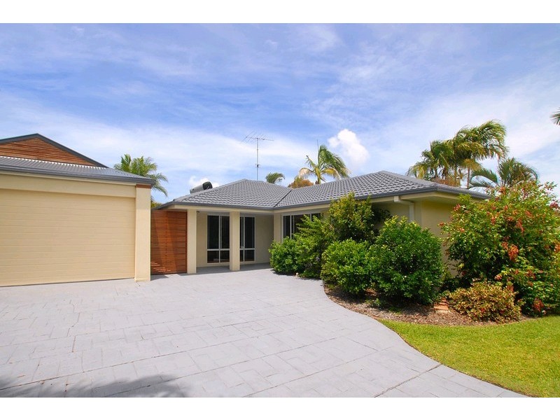 6 Lillypilly Place, Mooloolaba QLD 4557