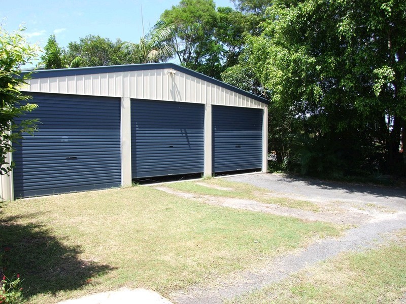 11 Finland Road, Pacific Paradise QLD 4564