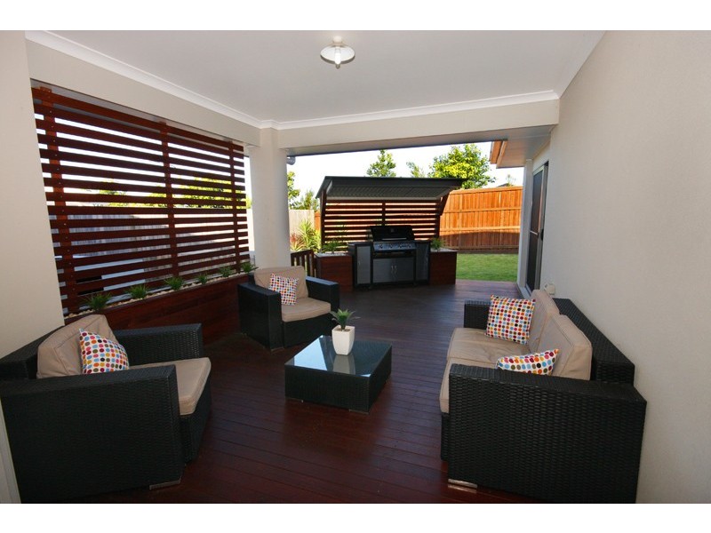 18 Flindersia Place, Mountain Creek QLD 4557