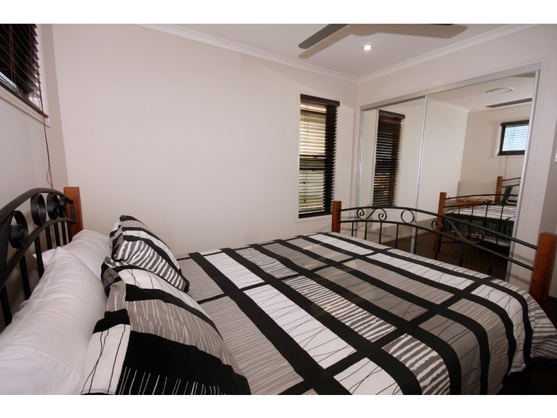 4 Myrtle Place, Mountain Creek QLD 4557