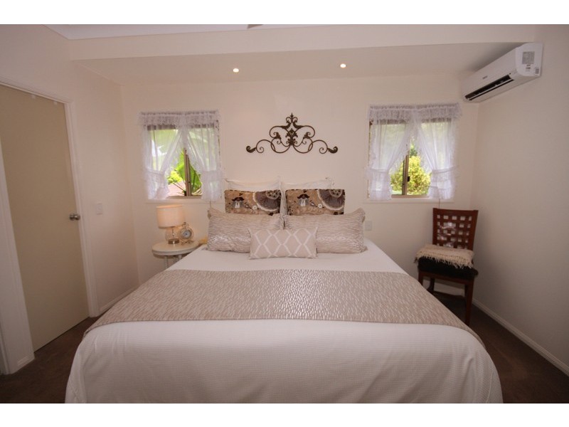 4 Parkhaven Close, Coes Creek QLD 4560