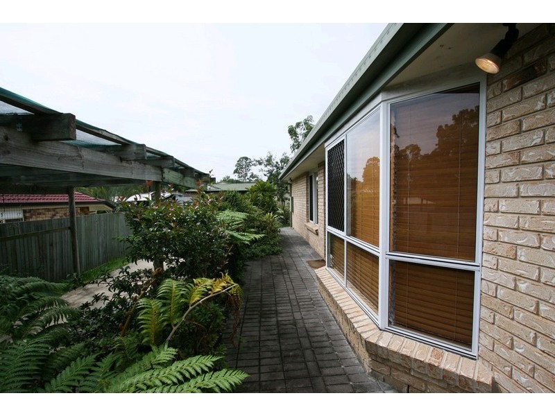 12 Rochelle Court, Edens Landing QLD 4207