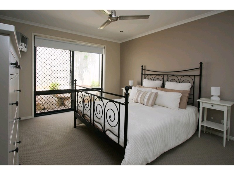 70 Mossman Parade, Waterford QLD 4133