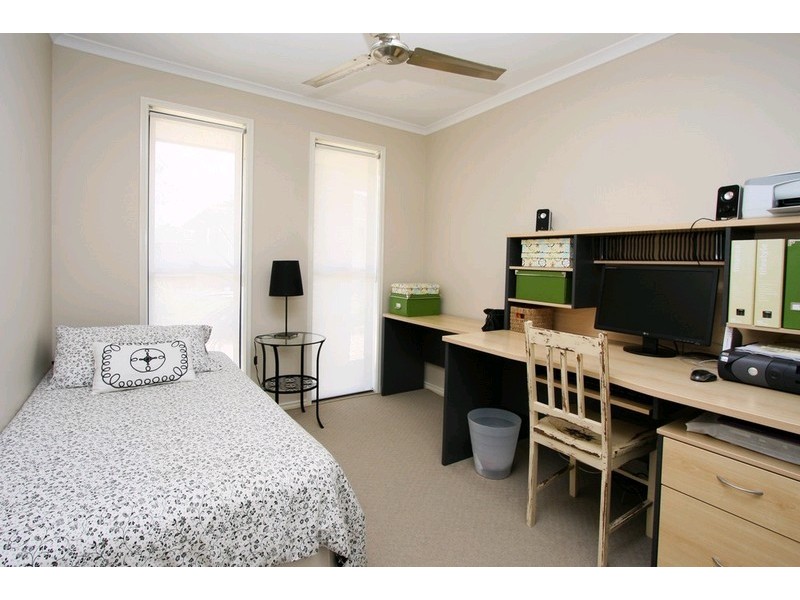 70 Mossman Parade, Waterford QLD 4133