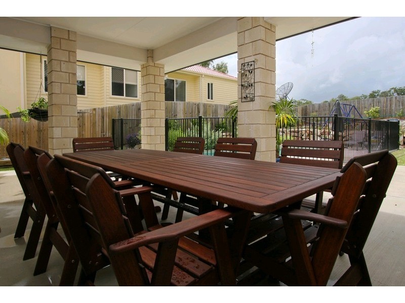 70 Mossman Parade, Waterford QLD 4133