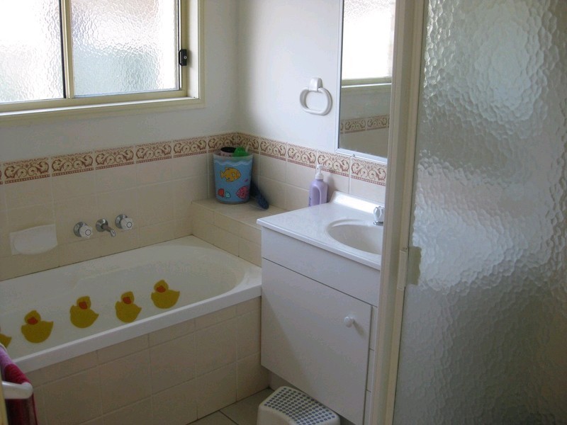 1 Rutyna Crescent, Crestmead QLD 4132