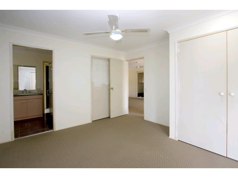 6 Ryan Street, Loganlea QLD 4131