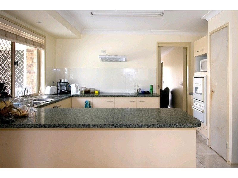 6 Ryan Street, Loganlea QLD 4131