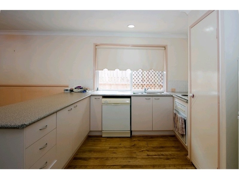 9 Kingfisher Close, Loganlea QLD 4131