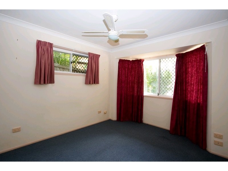 9 Kingfisher Close, Loganlea QLD 4131