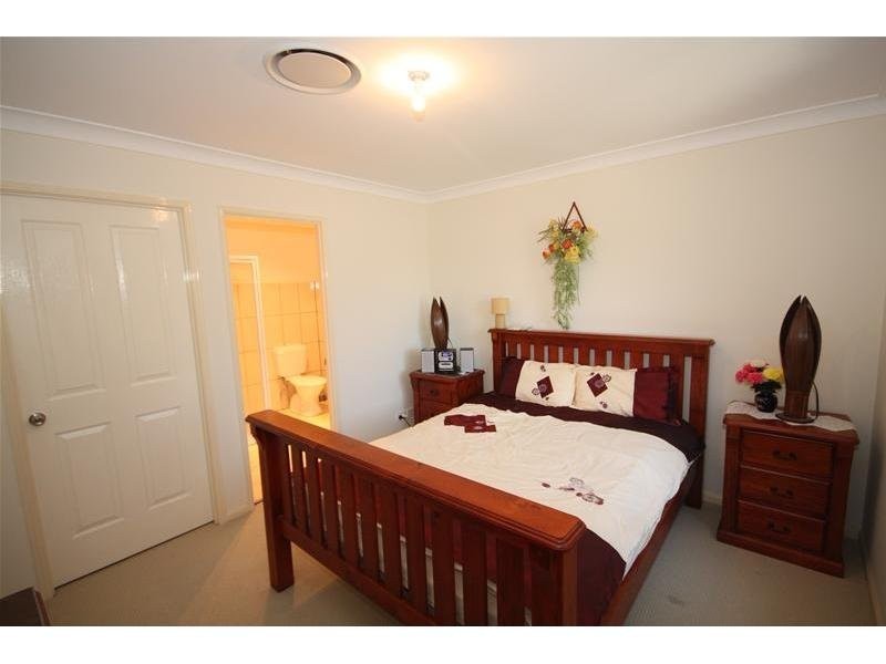 3 Pauline Street, Marsden QLD 4132