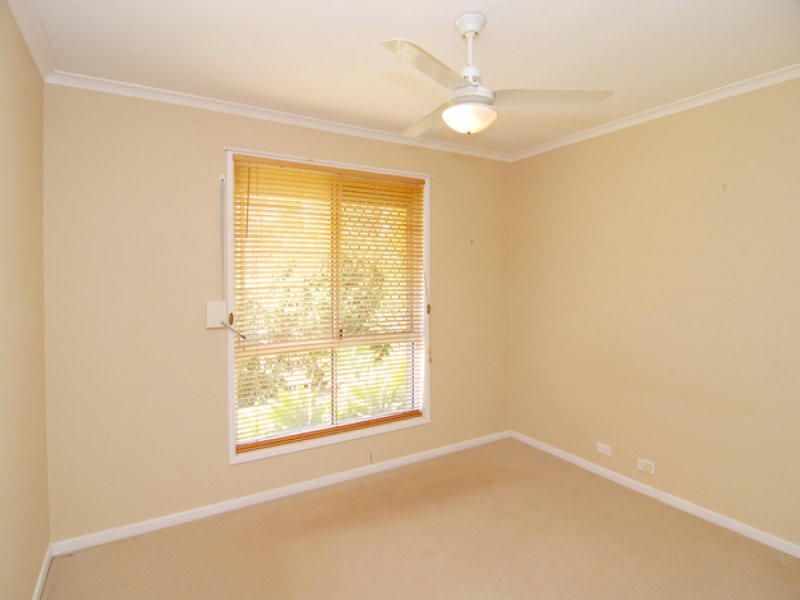 8 Timperley Court, Marsden QLD 4132