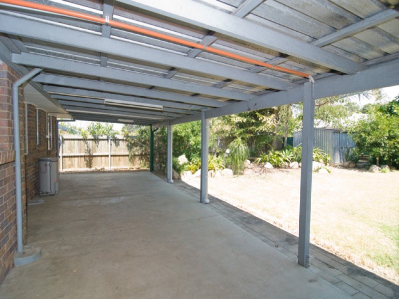 8 Timperley Court, Marsden QLD 4132