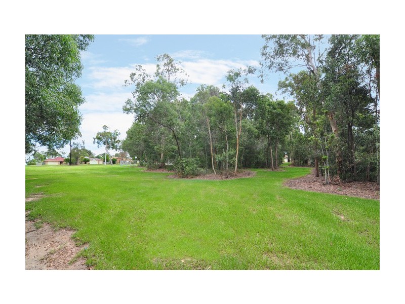 13 Regents Circuit, Forest Lake QLD 4078
