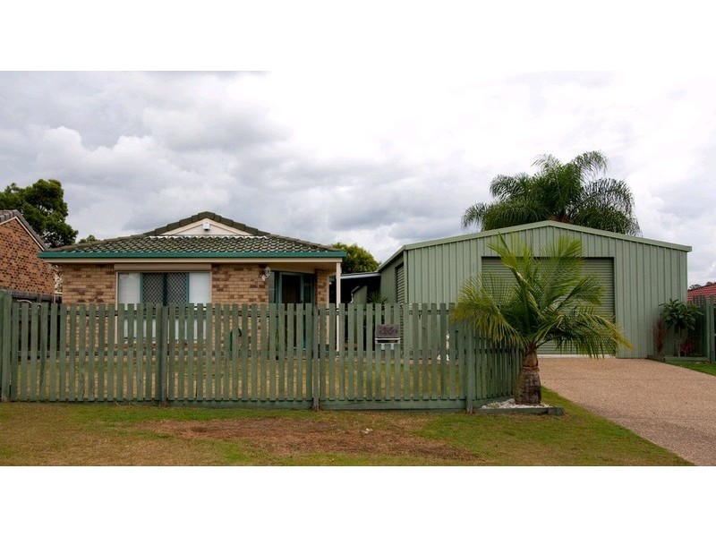 15 Wilkinson Drive, Crestmead QLD 4132