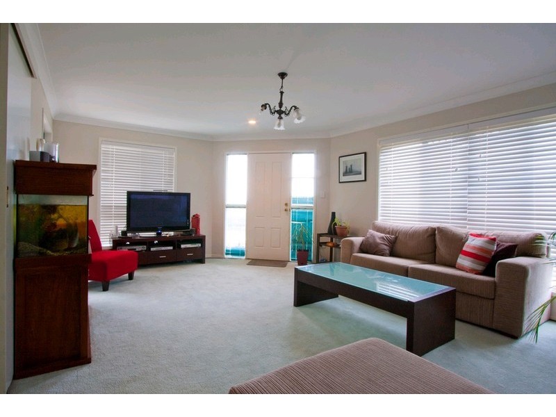 15 Wilkinson Drive, Crestmead QLD 4132