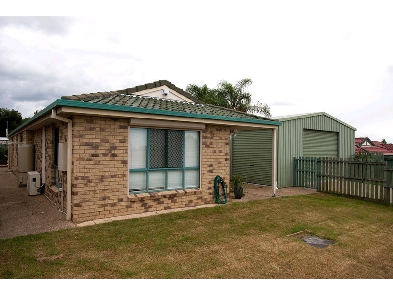 15 Wilkinson Drive, Crestmead QLD 4132