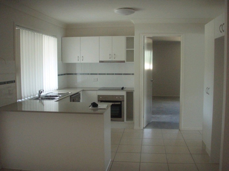 22 Lorikeet Way, Crestmead QLD 4132