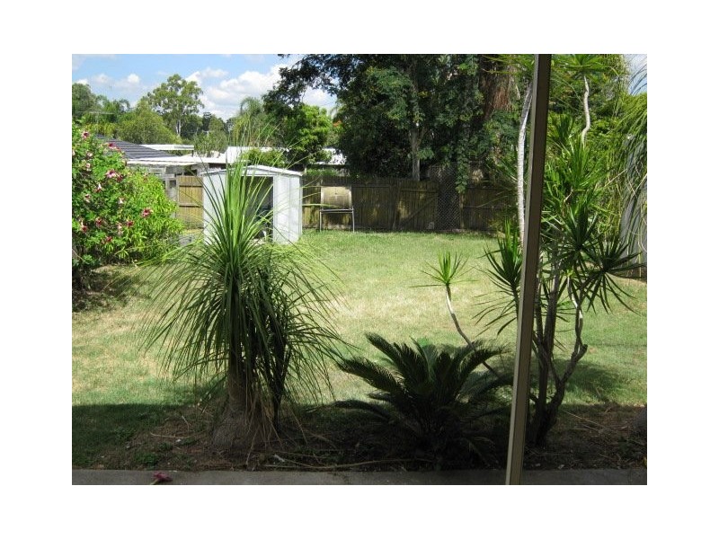 60 First Avenue, Marsden QLD 4132