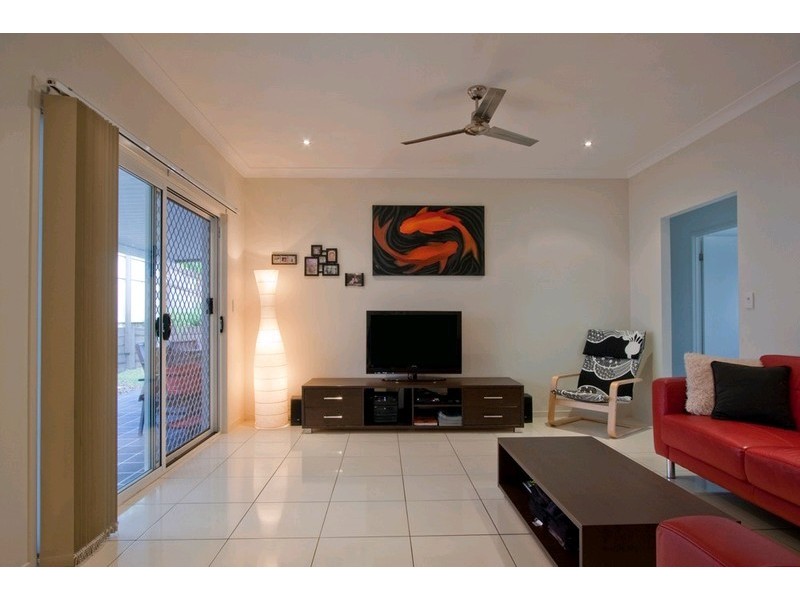 36 Woodlands Boulevard, Waterford QLD 4133