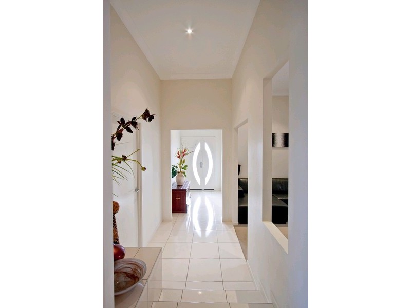 36 Woodlands Boulevard, Waterford QLD 4133