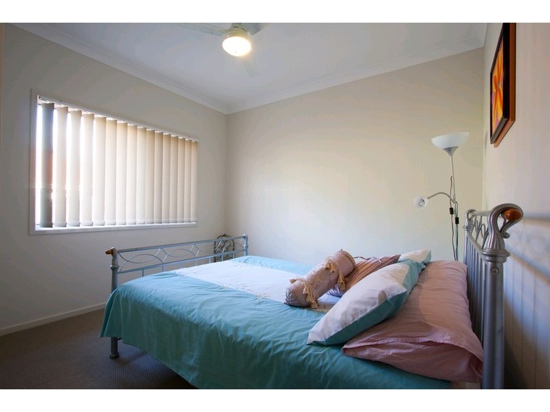 36 Woodlands Boulevard, Waterford QLD 4133