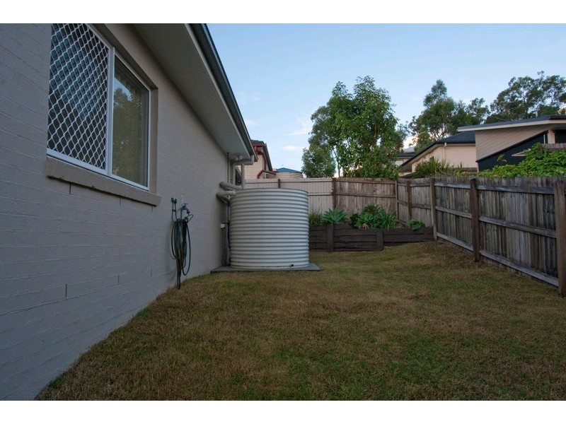 36 Woodlands Boulevard, Waterford QLD 4133