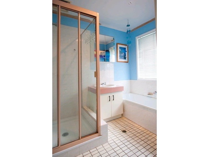 8 Abbeyfeale Street, Crestmead QLD 4132