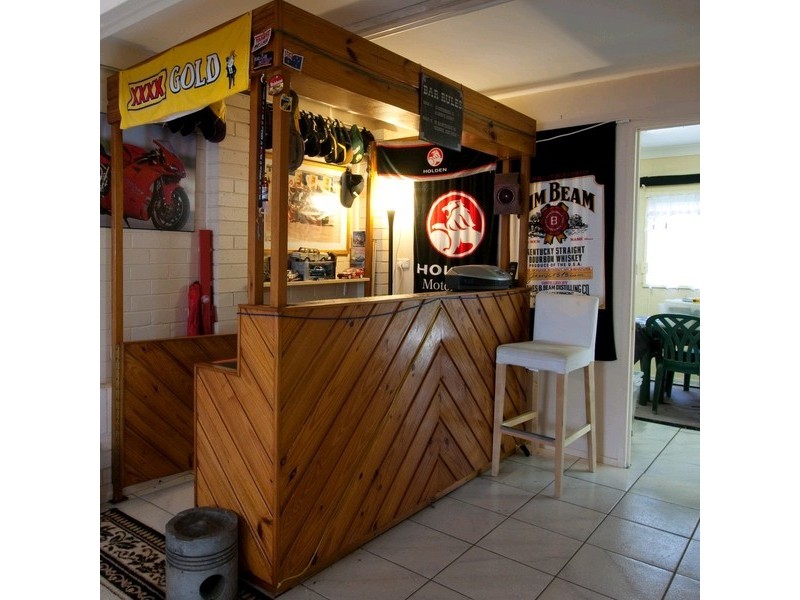 8 Abbeyfeale Street, Crestmead QLD 4132