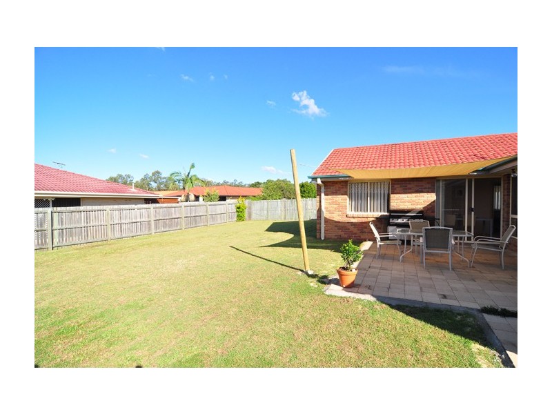12 Paddies Crescent, Crestmead QLD 4132