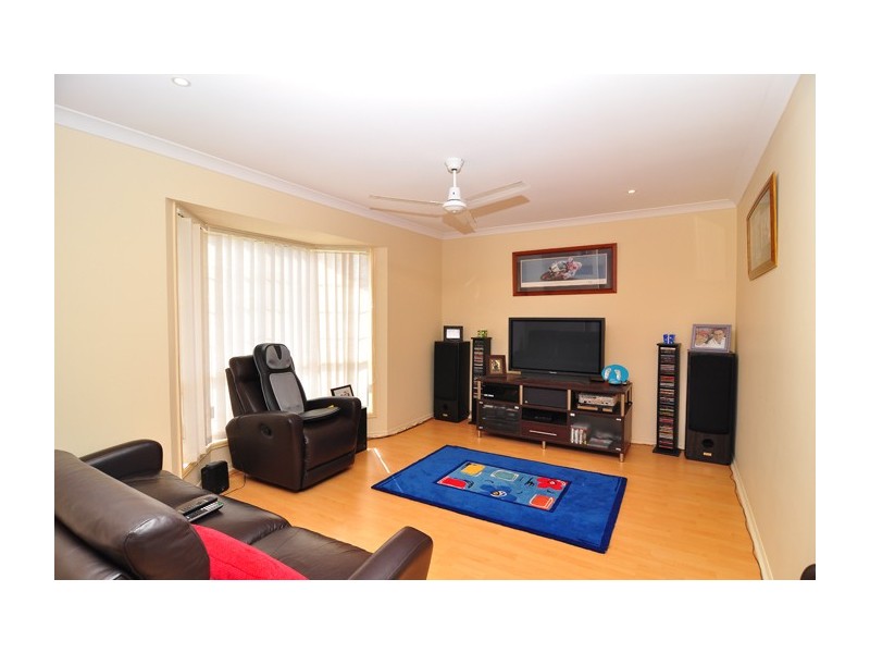 12 Paddies Crescent, Crestmead QLD 4132