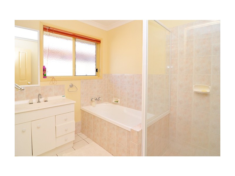 12 Paddies Crescent, Crestmead QLD 4132