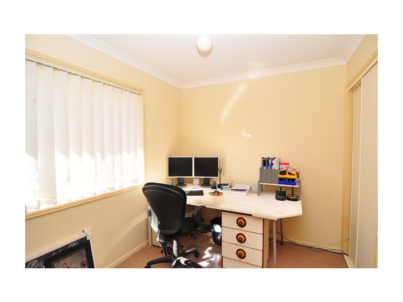 12 Paddies Crescent, Crestmead QLD 4132