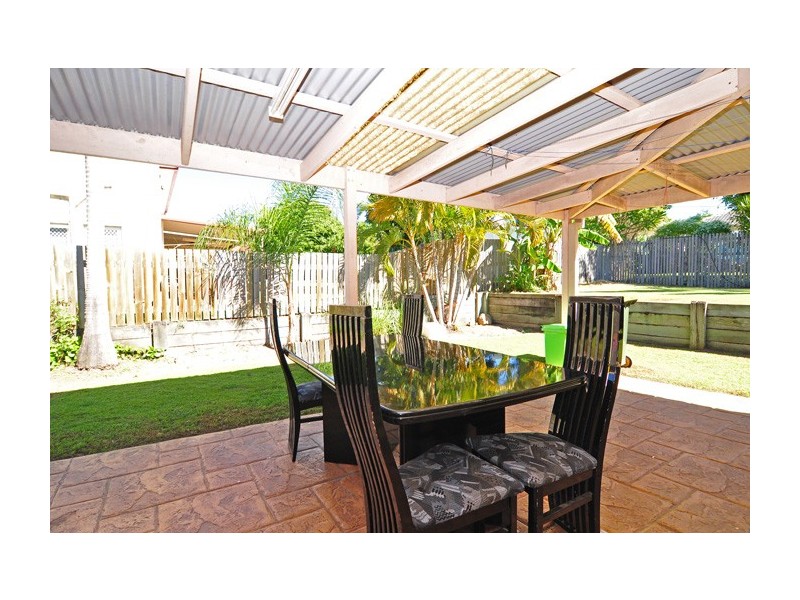 67 Bannockburn Crescent, Parkinson QLD 4115