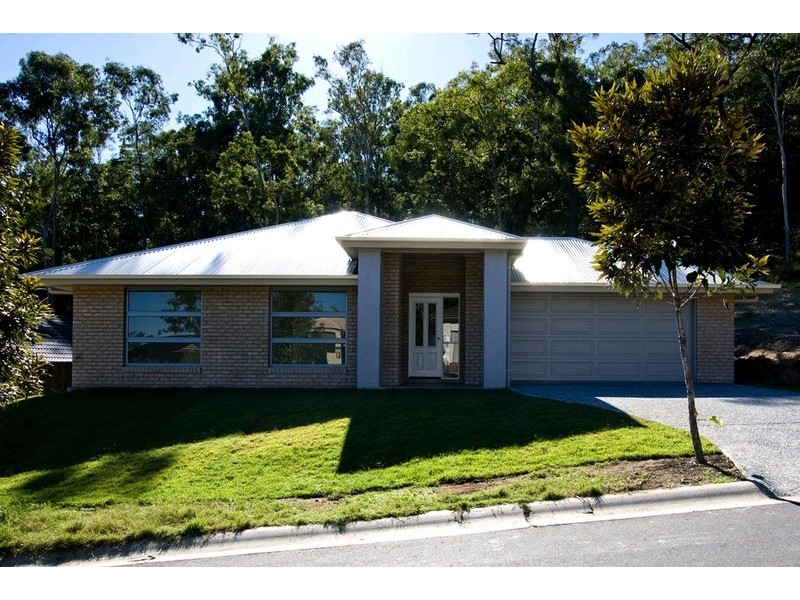 16 Carnarvon Crescent, Waterford QLD 4133