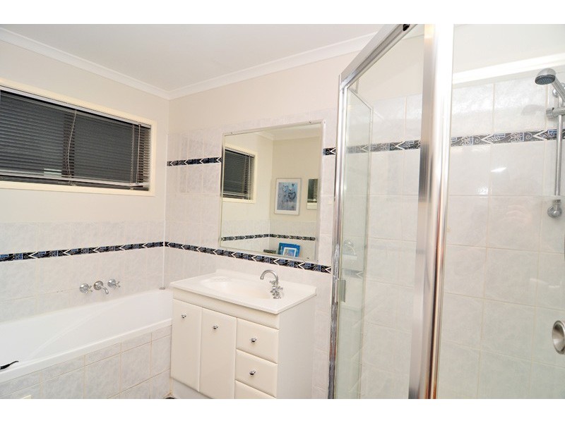 151 Mount Warren Boulevard, Mount Warren Park QLD 4207