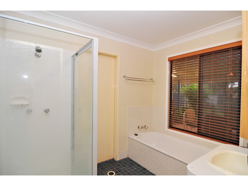 62 Trulson Drive, Crestmead QLD 4132