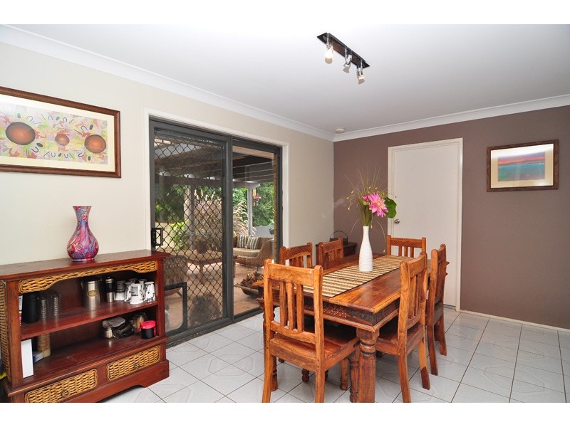 8 Kirkstall Street, Holmview QLD 4207