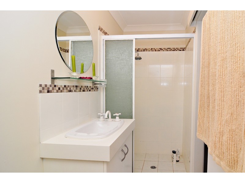 8 Kirkstall Street, Holmview QLD 4207