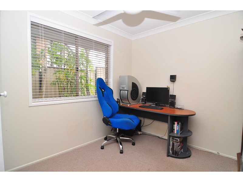 8 Kirkstall Street, Holmview QLD 4207