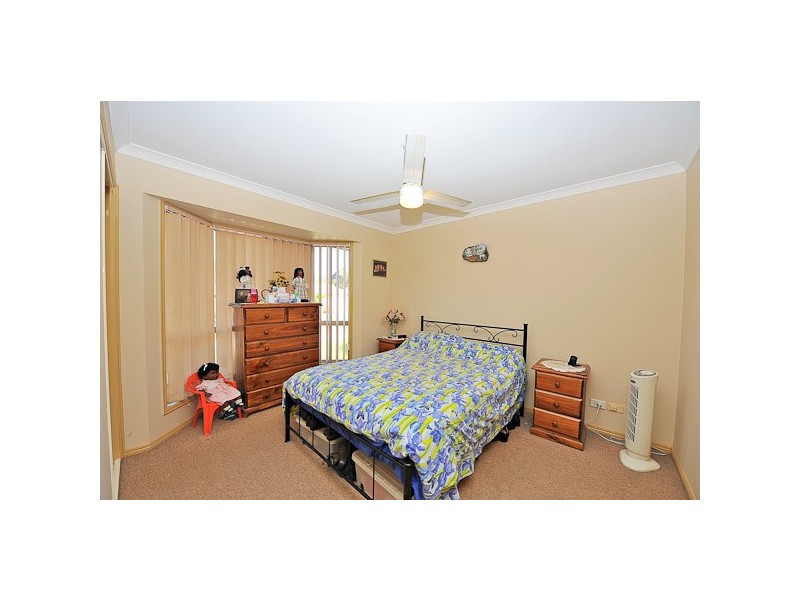 18 Cherrytree Place, Waterford West QLD 4133