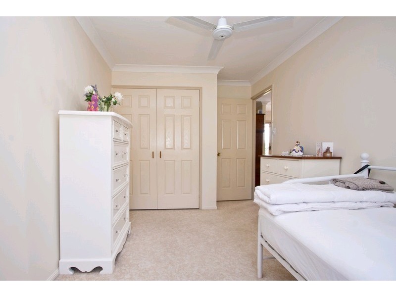 27 Rutyna Crescent, Crestmead QLD 4132