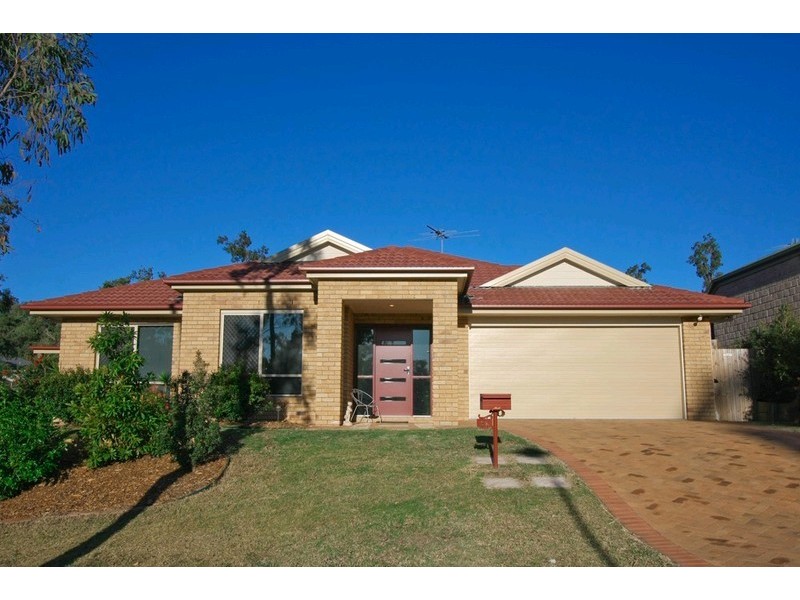 62 Woodlands Boulevard, Waterford QLD 4133