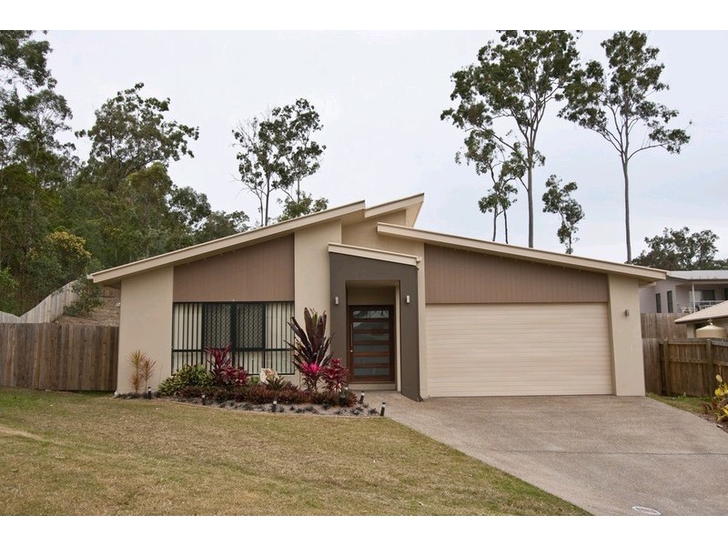 3 Jourama Court, Waterford QLD 4133