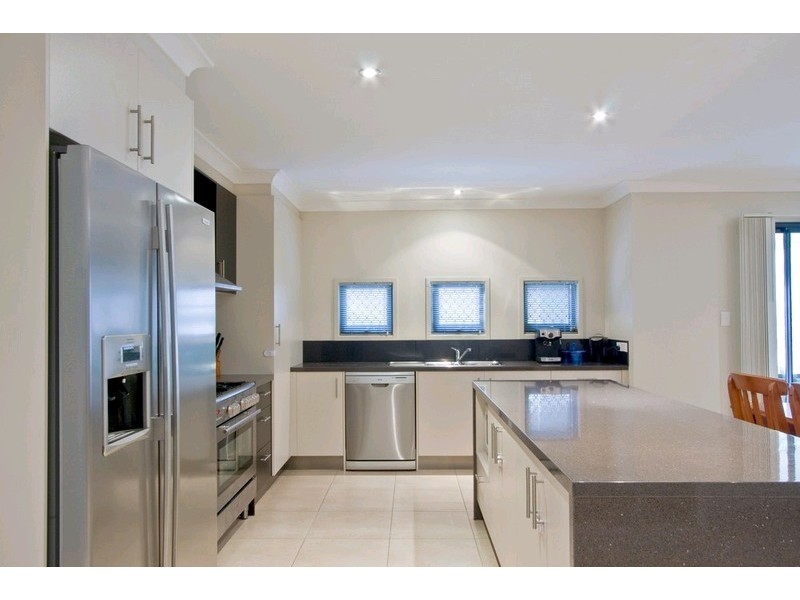 3 Jourama Court, Waterford QLD 4133